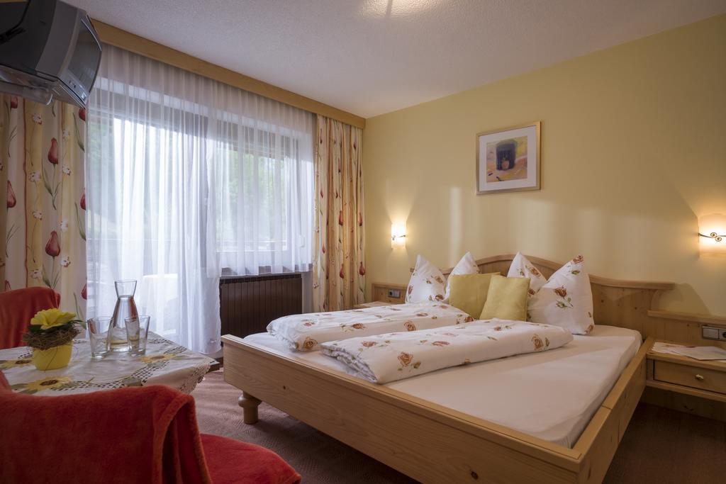 Gaestehaus Gisela Bruck am Ziller Ngoại thất bức ảnh